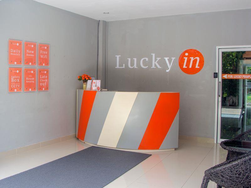 Lucky In Hotell Pattaya Exteriör bild